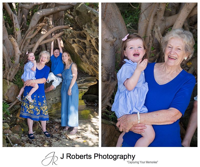 Sydney Family Portrait Photographer - Candid extended family portraits - Bradley's Head Sydney Harbour